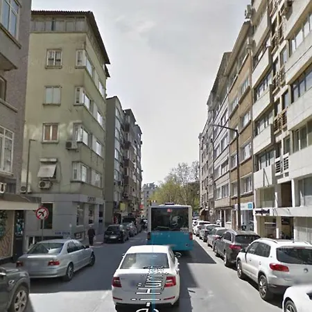 Comfy &quiet Flat At Abidei Hurriyet Street